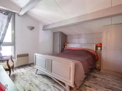 Un ou plusieurs lits dans un hébergement de l'établissement Maison T3, jardinet clos, proche lac de Biscarrosse, 4/5 pers, au calme et parking inclus - FR-1-521-33