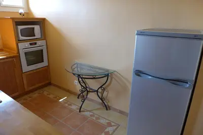 Cuisine ou kitchenette dans l'établissement Réf 475, Seignosse océan, appartement proche plage et commerces, 4 personnes