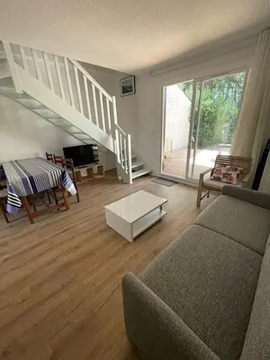Coin salon dans l'établissement Réf 213 , Seignosse océan, Villa Patio classée 2 étoiles au calme, famille, proche plage