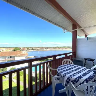 T3 Duplex avec Terrasse - Animaux Acceptés - Piscine - FR-1-379-115