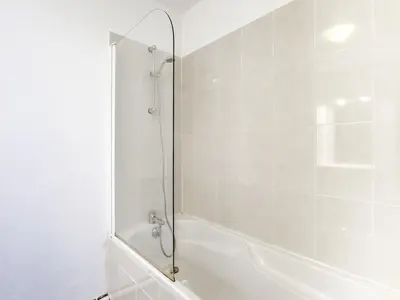 Salle de bains dans l'établissement Biscarrosse Plage - T2 avec Parking, Balcon et 4 Couchages - FR-1-521-92