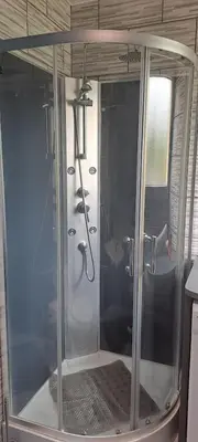 Salle de bains dans l'établissement Appartement T1 central pour cures courts séjours