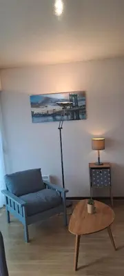 Coin salon dans l'établissement Appartement T1 central pour cures courts séjours