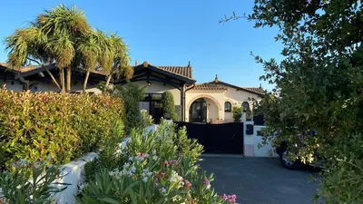 Jardin de l'établissement Hôtel particulier - Les lodges du Bassin d'Arcachon- Suites privées haut de gamme- Clim-Parking privé