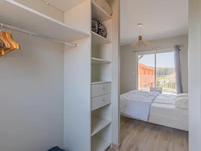Un ou plusieurs lits dans un hébergement de l'établissement Maison Mitoyenne Près de l'Océan à Biscarrosse - 6 Couchages, Terrasse, Parking - FR-1-521-121