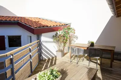 Balcon ou terrasse dans l'établissement Le rêve en bord d'océan, planches de surf inclues!