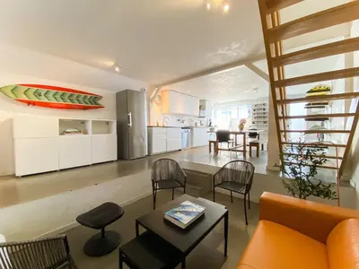 Cuisine ou kitchenette dans l'établissement Le rêve en bord d'océan, planches de surf inclues!