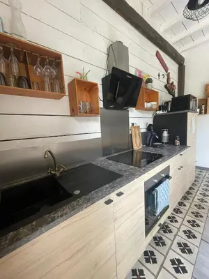 Cuisine ou kitchenette dans l'établissement gite Pedelucq