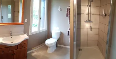 Salle de bains dans l'établissement LE GAHOUN - La Cosy