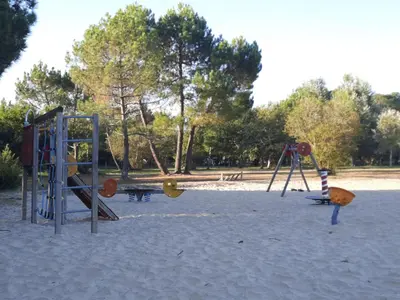 Aire de jeux pour enfants de l'établissement Cordon LMP