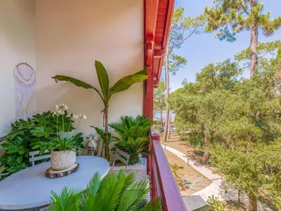 Jardin de l'établissement Apartment Domaine Aïga-1 by Interhome