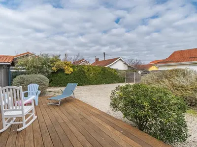 Jardin de l'établissement Villa T4 à Biscarrosse Plage, jardin privé, WiFi, 50m de la plage, 6 personnes - FR-1-521-150