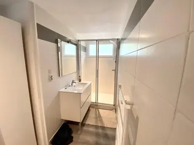 Salle de bains dans l'établissement LES COTTAGES DE LEON