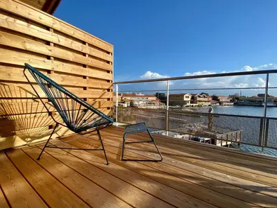 Balcon ou terrasse dans l'établissement LES 12 DE LARROS