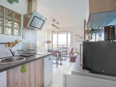 Cuisine ou kitchenette dans l'établissement Apartment La sableyre-6 by Interhome