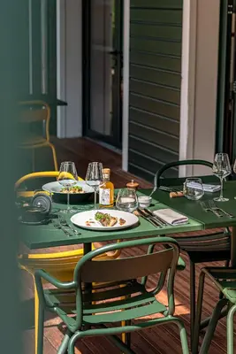 Nourriture dans l'hôtel ou à proximité