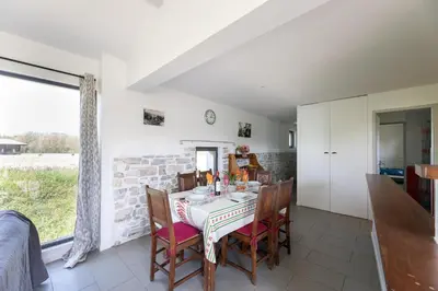 Cuisine ou kitchenette dans l'établissement Gîte Le Moulin Pocheluberry