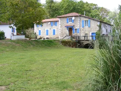 Jardin de l'établissement Gîte du Moulin