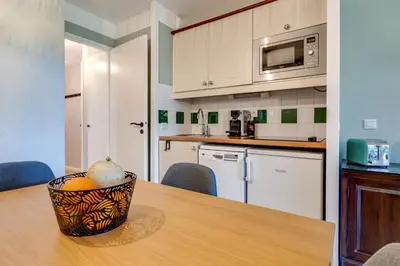Cuisine ou kitchenette dans l'établissement Le Zeste