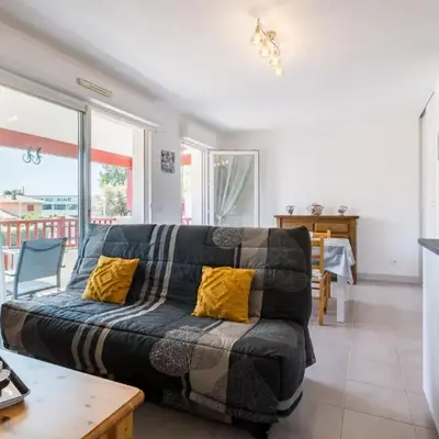 Holiday Home Côté du Lac by Interhome