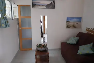 Coin salon dans l'établissement studio idéalement situé sur le Bassin d'Arcachon
