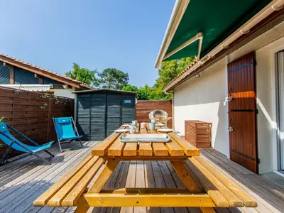 Balcon ou terrasse dans l'établissement Holiday Home Paradise Océan-13 by Interhome