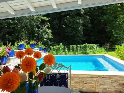 Piscine de l'établissement Toki Eder chez Marisol, piscine chauffée, décoration soignée et océan à 15 minutes entre Bayonne et Hossegor ou située à proximité