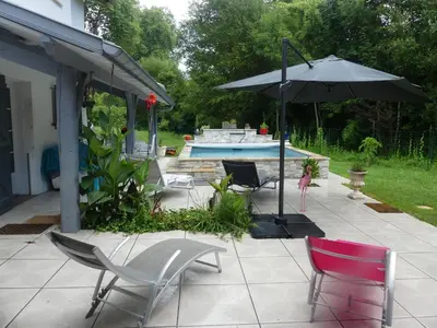 Piscine de l'établissement Toki Eder chez Marisol, piscine chauffée, décoration soignée et océan à 15 minutes entre Bayonne et Hossegor ou située à proximité