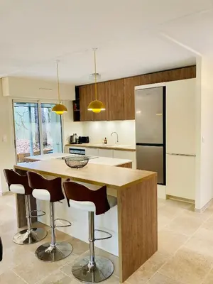 Cuisine ou kitchenette dans l'établissement Le Domaine de la Montagnette