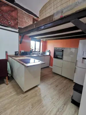 Cuisine ou kitchenette dans l'établissement L'antre de l'artiste - Calme & Nature -maisonnette confort