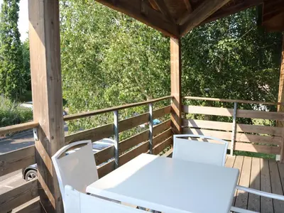 Balcon ou terrasse dans l'établissement Charmant apt à Parentis avec piscine, 4 pers, près du lac, ménage inclus - FR-1-319-444
