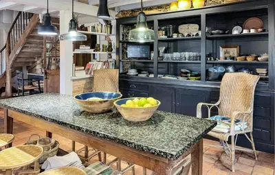 Cuisine ou kitchenette dans l'établissement 3 Bedroom Gorgeous Home In Arjuzanx