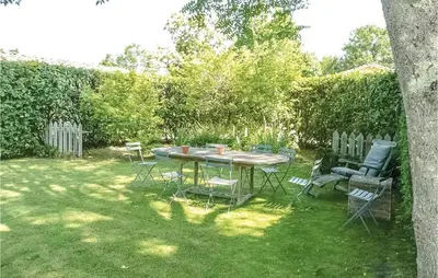 Jardin de l'établissement 3 Bedroom Gorgeous Home In Arjuzanx