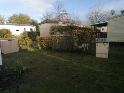 Jardin de l'établissement Les Pins del Sol - camping la réserve