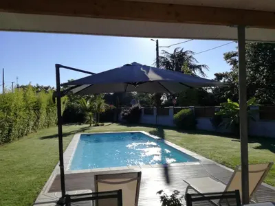 Piscine de l'établissement VILLA LES COQUELICOTS ou située à proximité