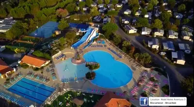 Piscine de l'établissement Bayaïna ou située à proximité