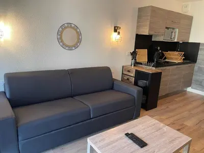 Cuisine ou kitchenette dans l'établissement Appartement 200m de l'océan avec piscine extérieure
