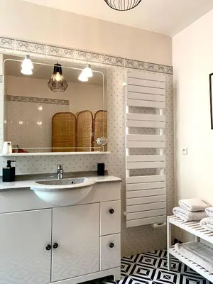 Salle de bains dans l'établissement La Maison VH