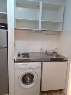Cuisine ou kitchenette dans l'établissement Dax à pied! T1 2 étoiles centre ville balcon