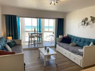 Coin salon dans l'établissement Appartement T2 fonctionnel avec WIFI et parking, 4 pers – Vieux-Boucau - FR-1-379-143