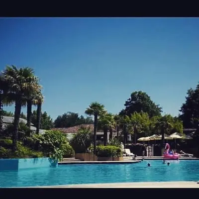 Piscine de l'établissement Camping Sen-Yan 5 étoiles ou située à proximité