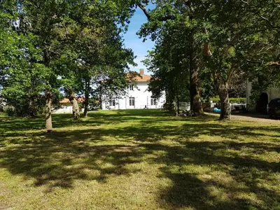 Jardin de l'établissement l'Airial de Larroque