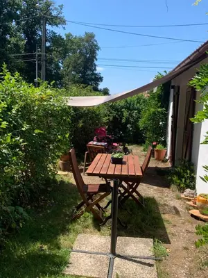 Jardin de l'établissement Studio à Linxe entre terre et océan