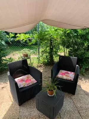 Jardin de l'établissement Studio à Linxe entre terre et océan