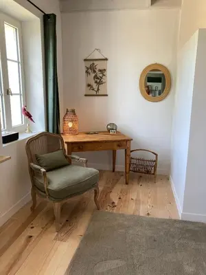 Coin salon dans l'établissement La Chaise Haute