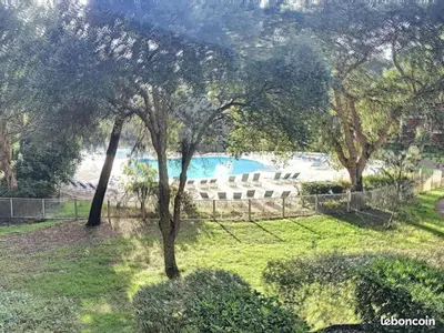 Jardin de l'établissement Séjour Moliets plage