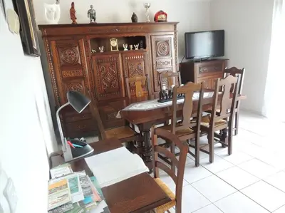 Télévision ou salle de divertissement dans l'établissement La maison du Barbot Maison 6 couchages