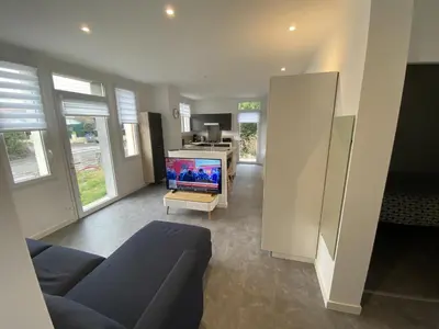 Télévision ou salle de divertissement dans l'établissement Boulevard de lattre de tassigny RDCh