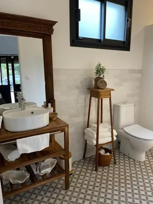 Salle de bains dans l'établissement OSTAL 158