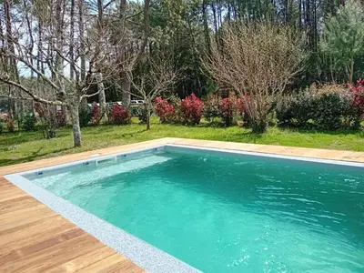 Piscine de l'établissement L'OREE DE LA PLAGE, 15 pers, Charmante Maison rénovée classée 3 étoiles - Piscine chauffée - Terrain de pétanque - Ping pong à Vieux-Boucau ou située à proximité